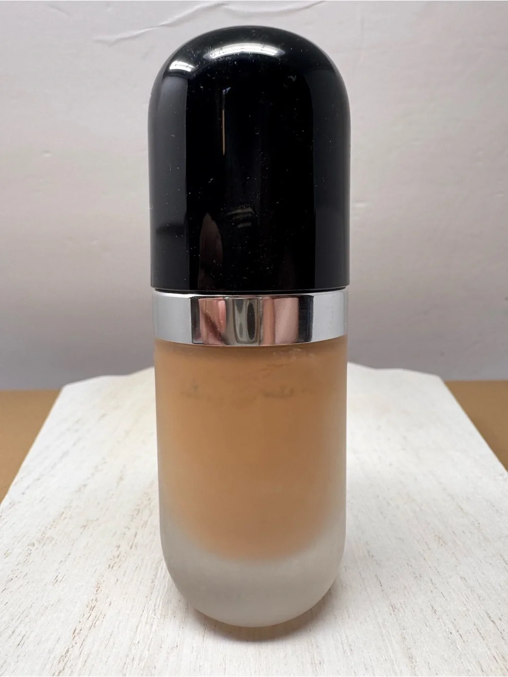 MARC JACOBS Re(marc)ble full cover foundation, Beige 33